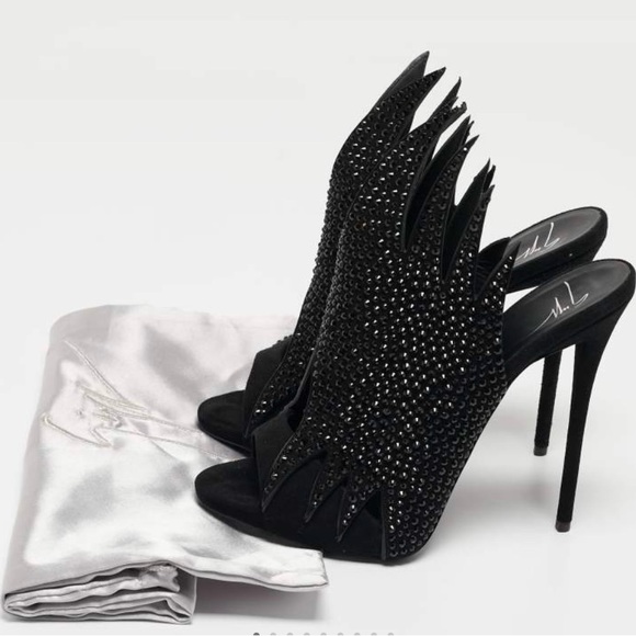 Giuseppe Zanotti Black Crystal Embellished Suede Open Toe Mules Size 38 - Picture 2 of 8
